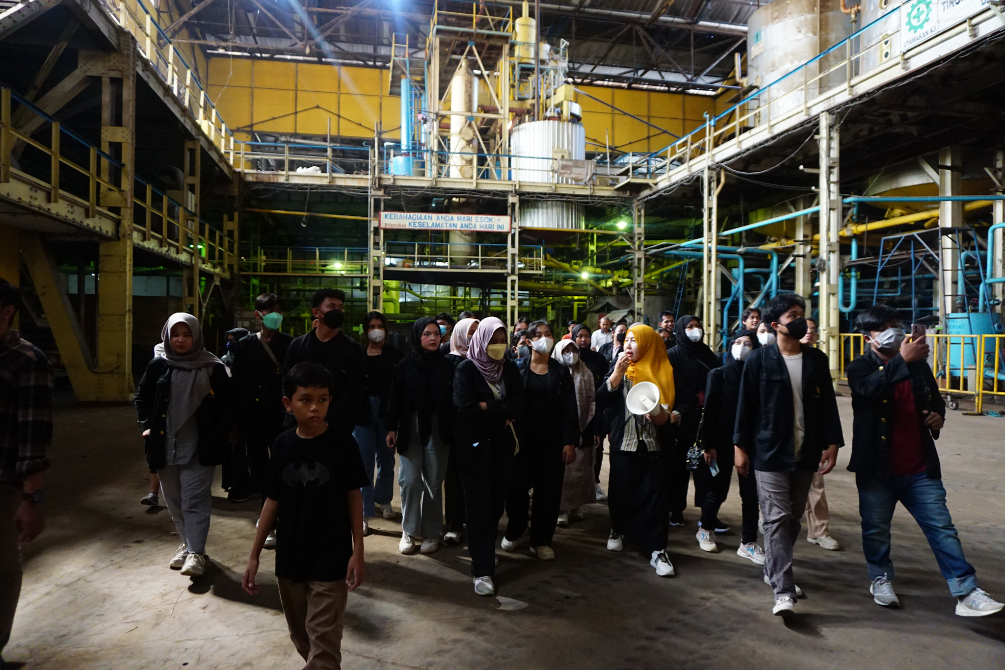 kunjungan-industri-program-studi-kimia-observasi-manufaktur-olahan-